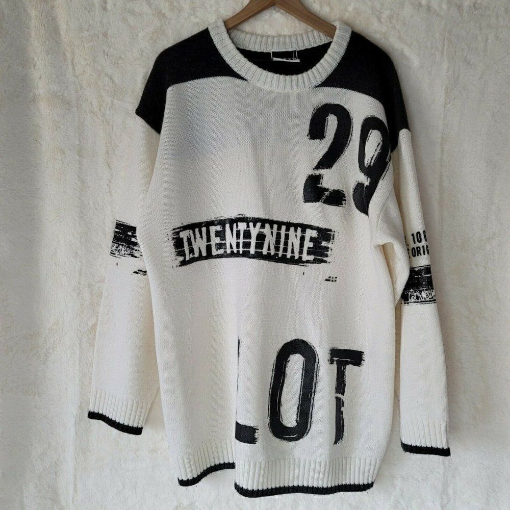 Lot 29 Sweater Vintage White with Black Text Men's Size XL